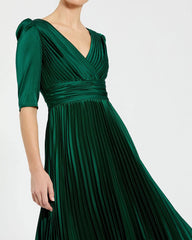Green Quarter Sleeve V Neck Heat Pleated Dress